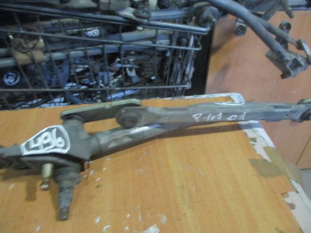 Haste / braço de escova limpa vidros frente esquerda PEUGEOT 107