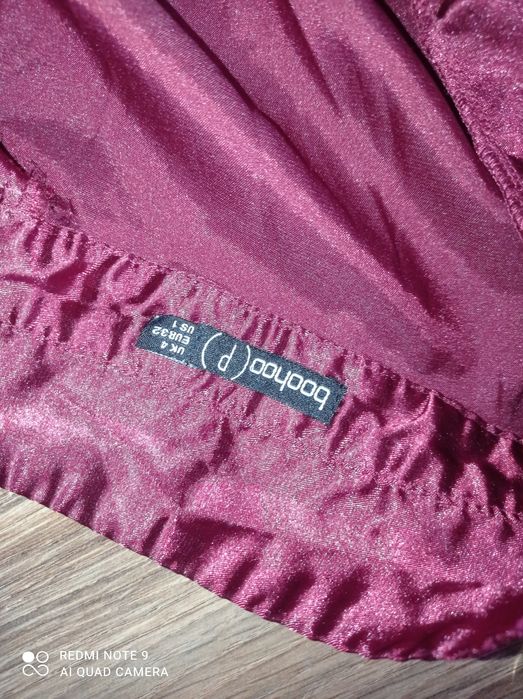 Sukienka Boohoo r. 32