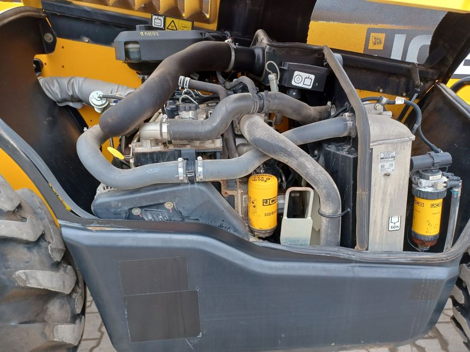 Ładowarka teleskopowa JCB 535-95