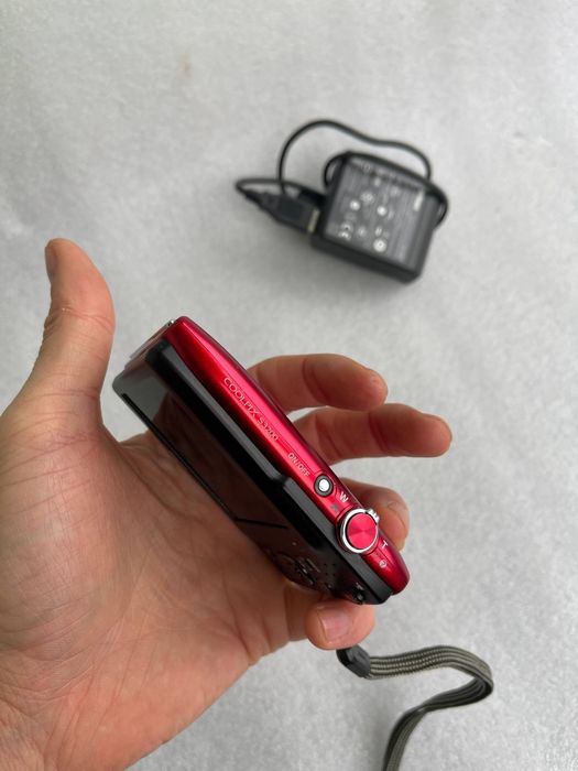 Фотоапарат Nikon COOLPIX S3200 Red