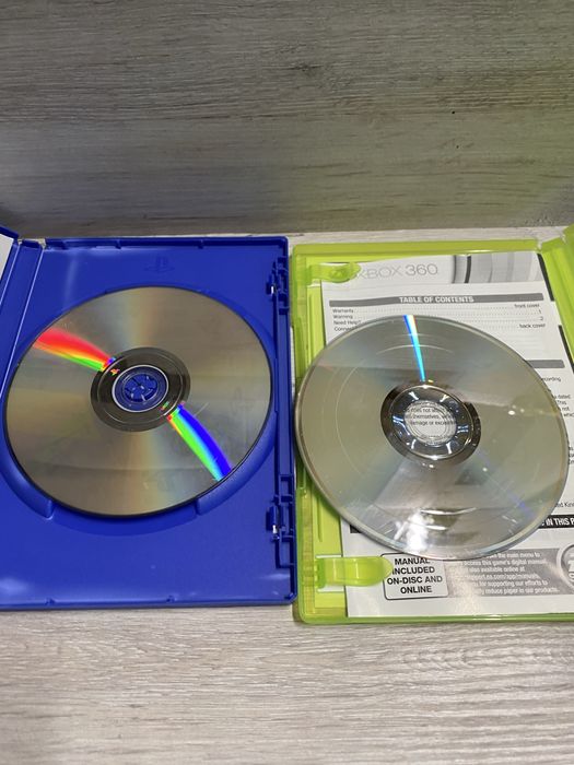 Zestaw gier wideo na xboxa oraz playstation