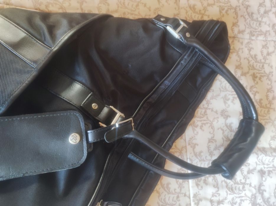 Mala Pierre Balmain nova