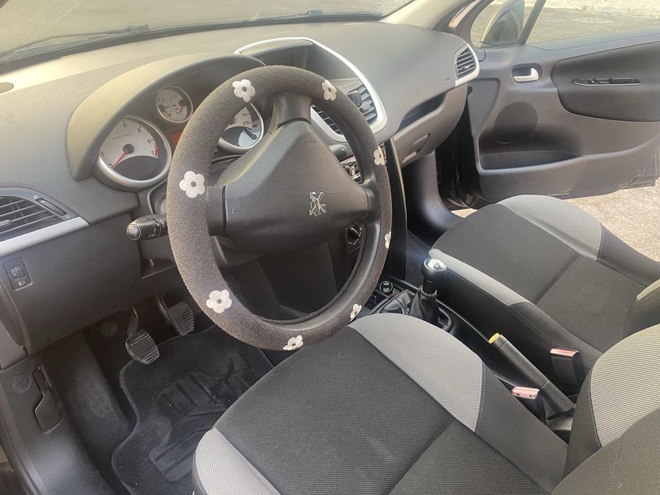 Peugeot 207 — fotografia 6