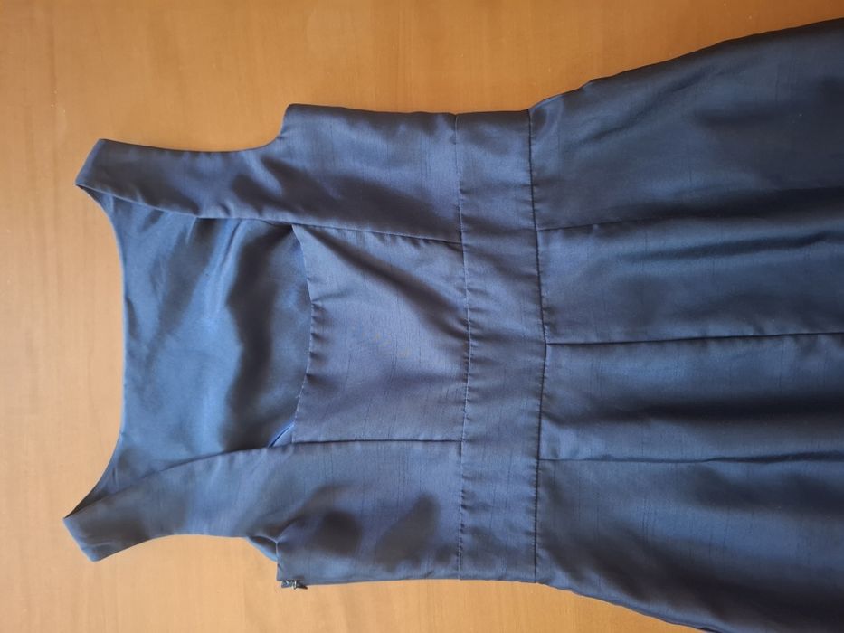 Piękna,  elegancką sukienka,  jak nową, rozmiar 38/M, granat