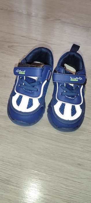 Кросівочки легенькі