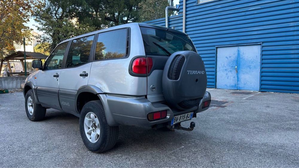 Разборка Nissan Terrano II  Ниссан Терано 2 Нисан Терано 2.7д 3.0д 2.4б