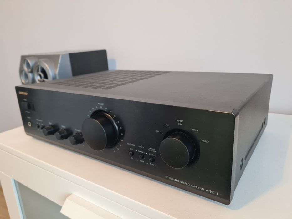 Wzmacniacz ONKYO A-9211  bardzo dobry stan  160 W