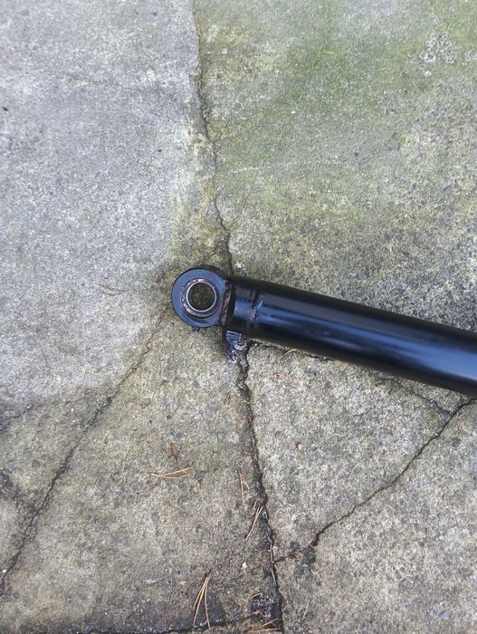 Sprzedam siłownik hydrauliczny