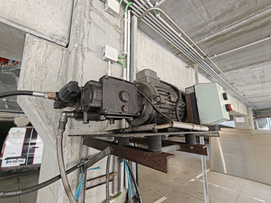Motor elétrico em bom estado