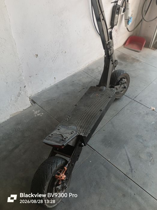 Продам електро самокат kukirin g4 2024