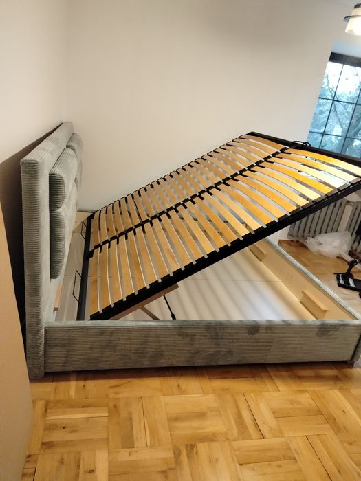 Skręcanie montaż mebli łóżek  szafek  szaf komody Kraków