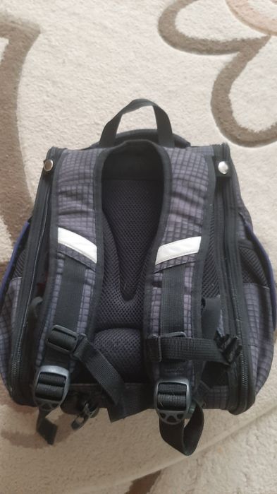 Продам рюкзак шкільний 1-4 клас , для хлопчика