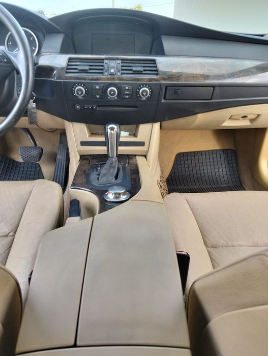 BMW e60 530d automático