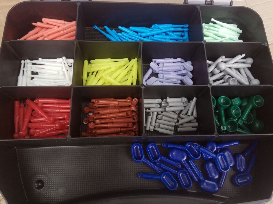 Сівалки ручні (точного висіву), є різні види.