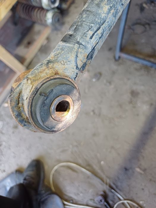 Продам реактивні тяги ваз 2101-2107