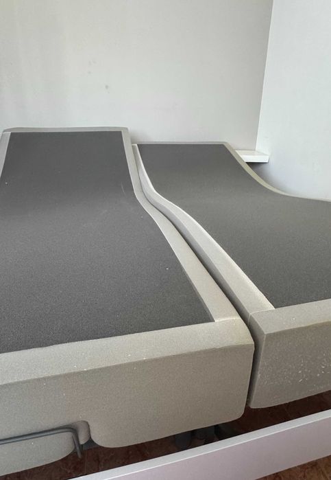 Cama articulada elétrica de casal – Excelente estado