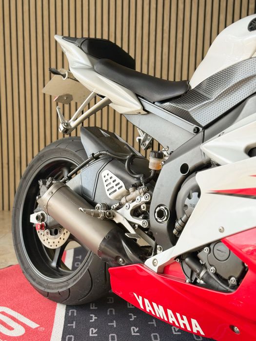 Yamaha R6 20 mil rpm