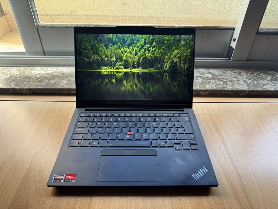 ThinkPad E14 Gen 6 (AMD)