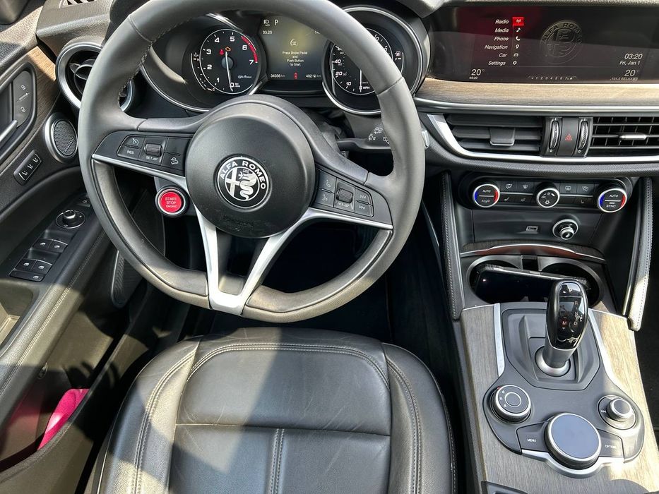 Alfa romeo stelvio
