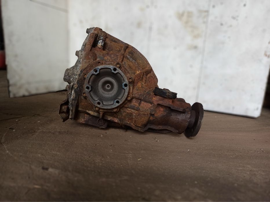 Редуктор задній міст ssangyong rodius 4wd T43A-000 741.743