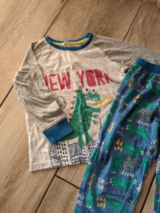 Piżama chłopięca z długim rękawem 98/104