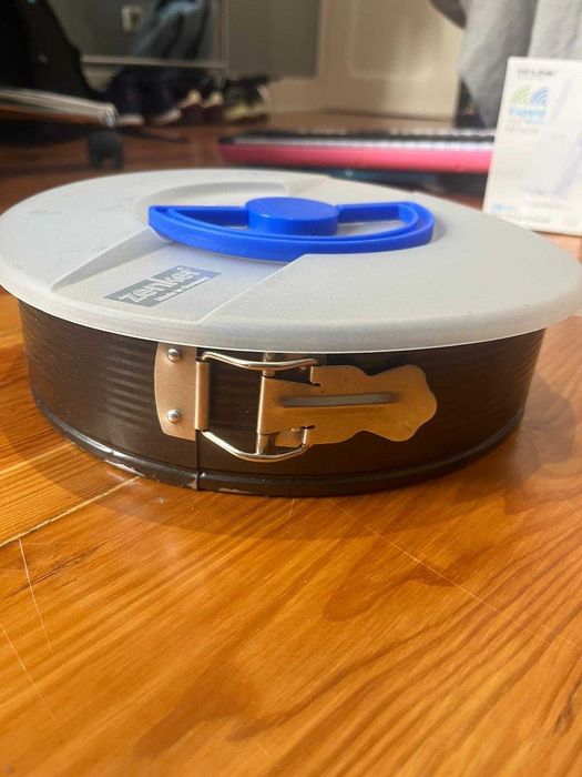 Forma de bolo redondo com aberta fácil483874946207590404