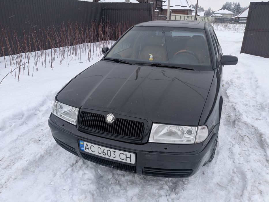 Skoda Oktavia Tour 1.8 турбо 20v бензин