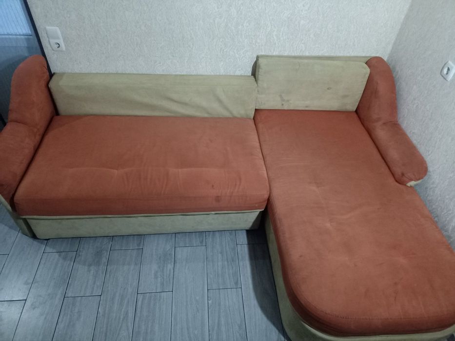 Хімчистка м'яких меблів, химчистка мягкой мебели, виїздна хімчистка