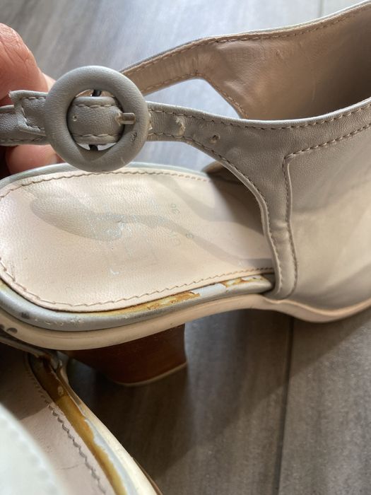 Szare sandały na słupku F&F – r. 36