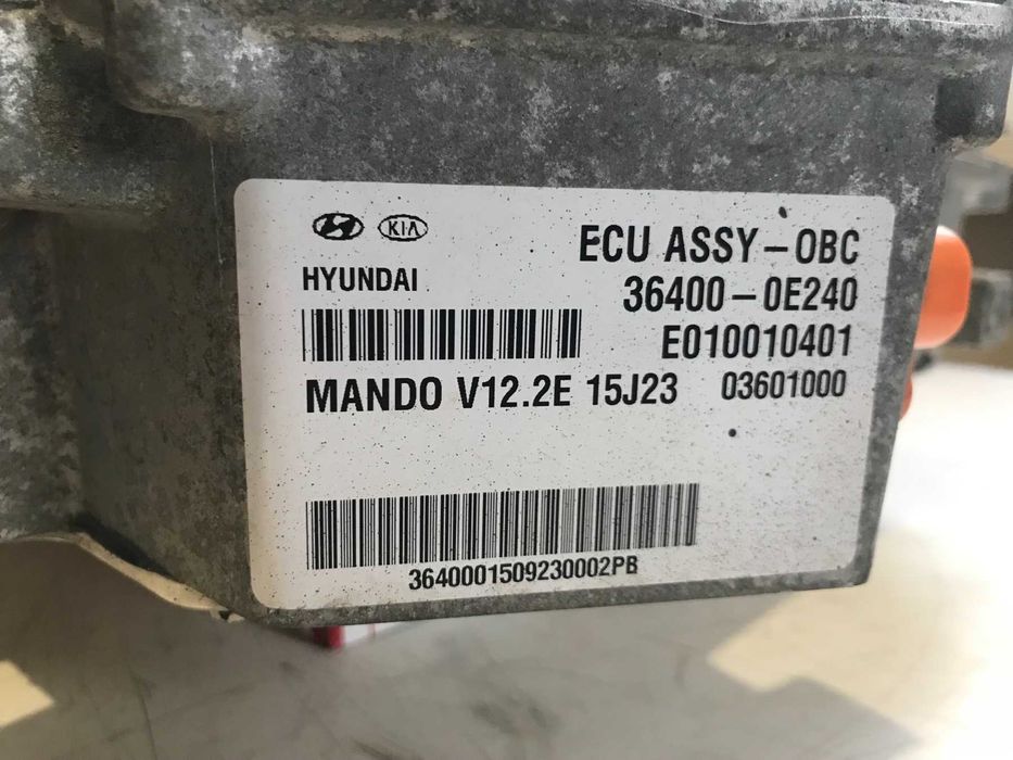 KIA SOUL EV 36400-0E240 зарядное устройство. Чарджер.