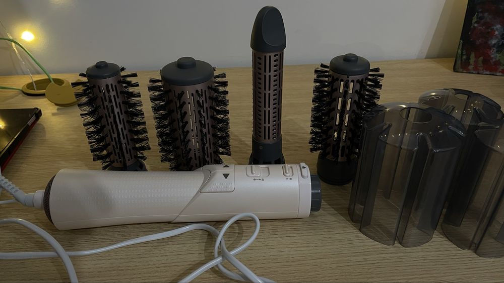 Фен-щітка PHILIPS 7000