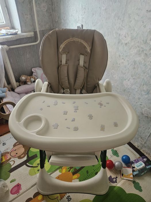 Стільчик для годування Carello