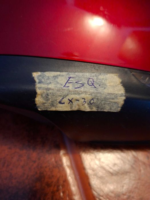 Capa de espelho do Mazda CX30 2020 lado esquerdo original usado