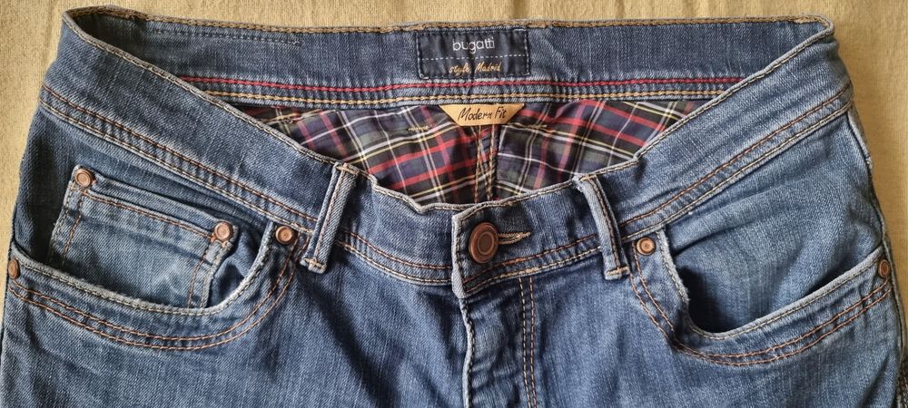 Spodnie Jeansowe firmy Bugatti rozm. M