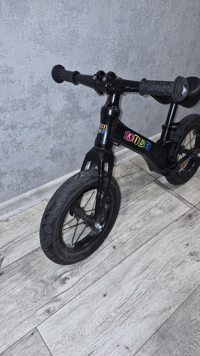 Велобіг (біговіл) дитячий PROFI KIDS, надувні колеса 12