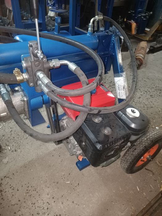 Дровокол гідравлічний