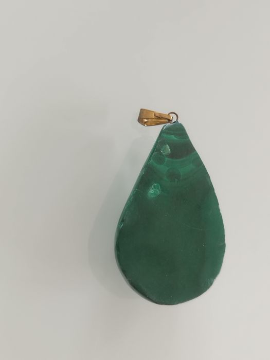 pendente vintage de malaquita. pedra real