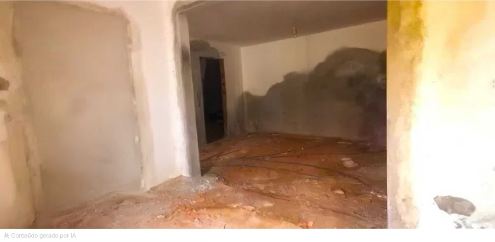 Moradia terrea à venda para recuperar