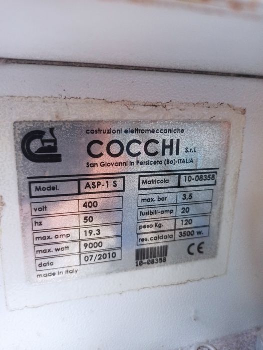 Máquina passar a ferro cochi