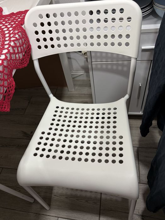 Mesa extensivel com 2 cadeiras
