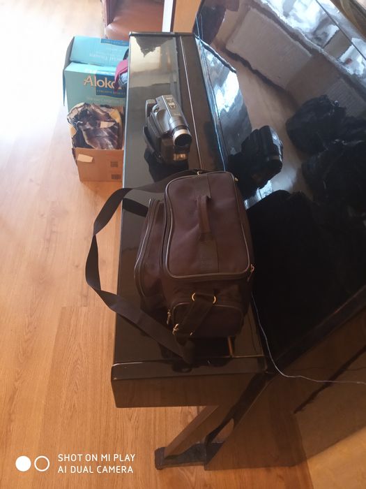 Продам видеокамеру jvs