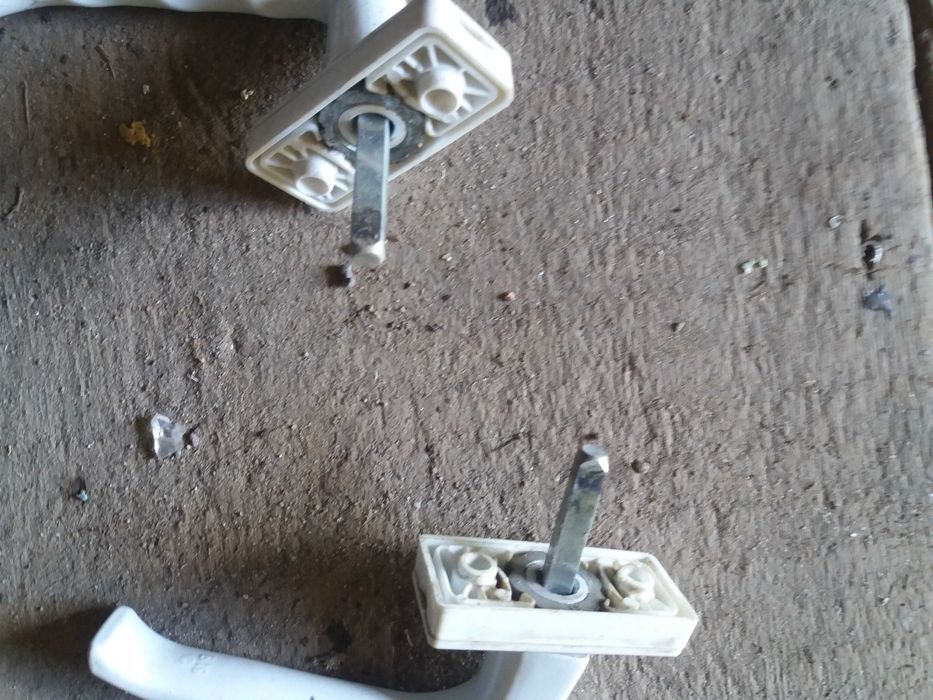 Ручка фурнитура для пластиковых окон дверей