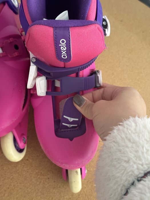 Patins Oxelo Play 3 rosa e roxo ajustáveis 34–36 + capacete rosa