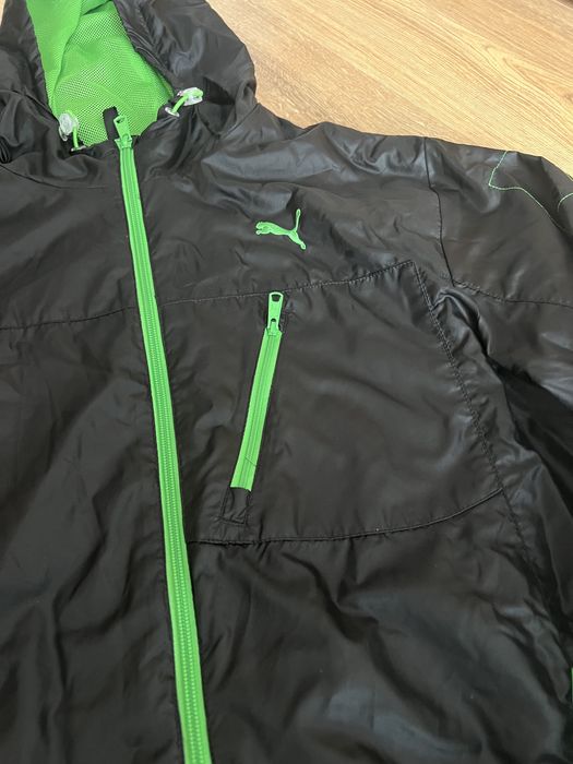 Чоловіча куртка    вітровка Puma весна/ осінь( розмір L)
