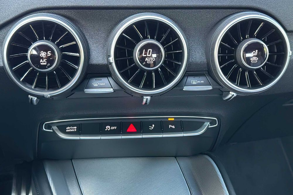 Audi TT quattro      2018