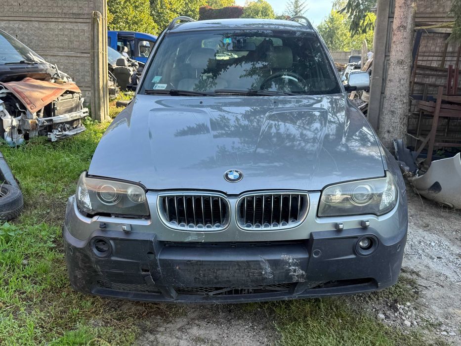 maska klapa silnika bmw x3  3.0 d e83 lak a08/7