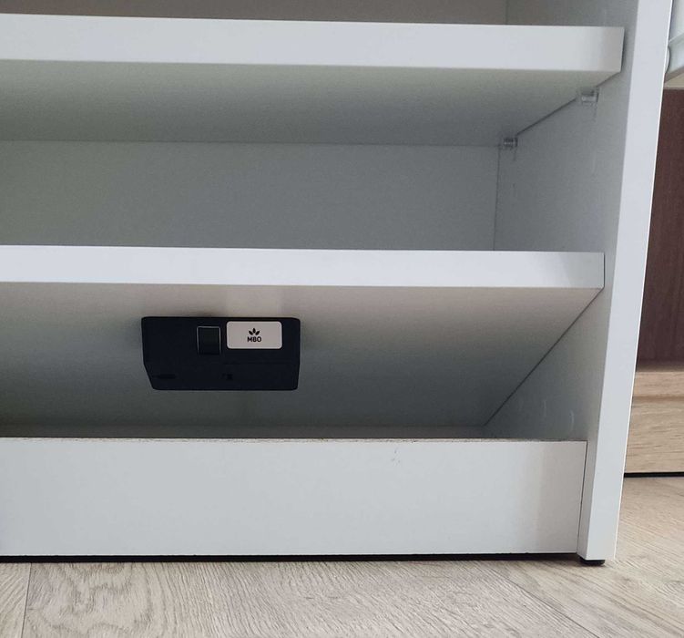 Tajna szafka / Szafka nocna z ukrytym schowkiem NFC 41x57x33cm BIAŁA