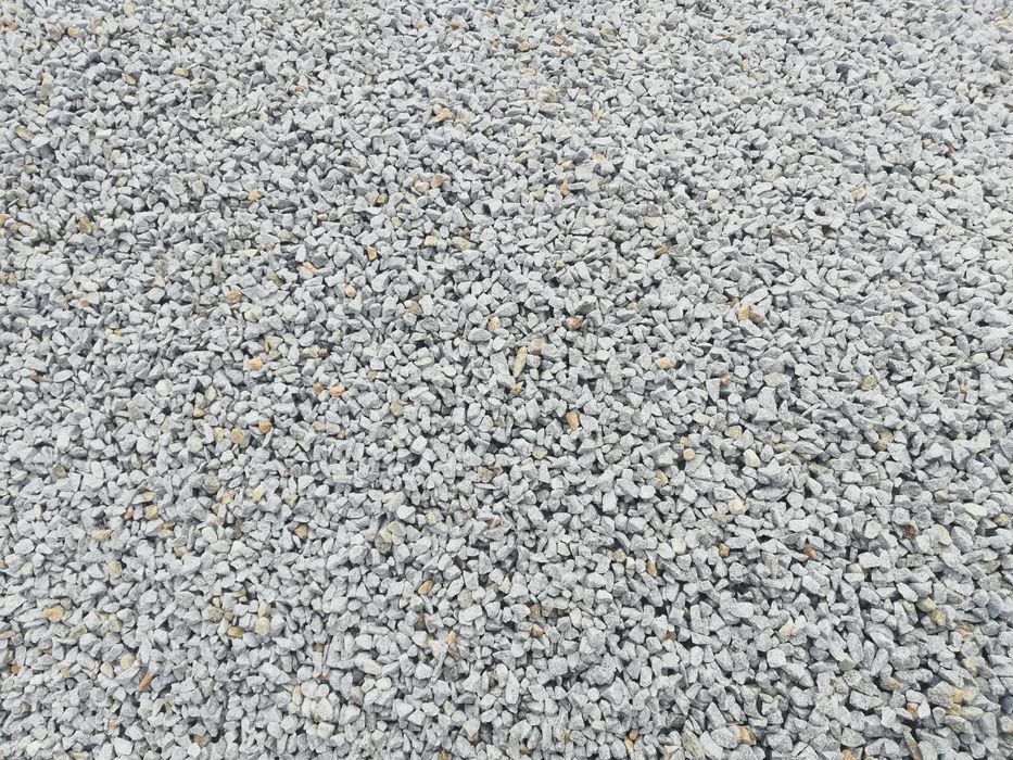 Granitowy grys dalmatyńczyk szary kamień naturalny tona z dostawą głaz