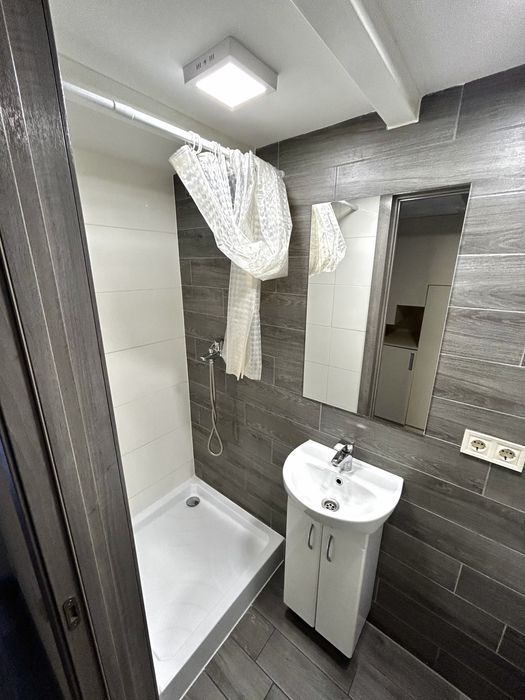 Продаж Дворівнева гостинка 20 м² у ЖК «Воробйові Гори» з якісним ремонтом, меблями та технікою