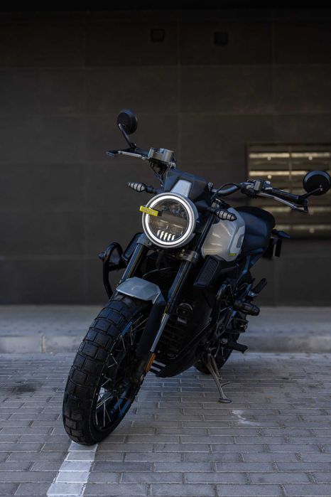 ZONTES GK125! Como Nova!